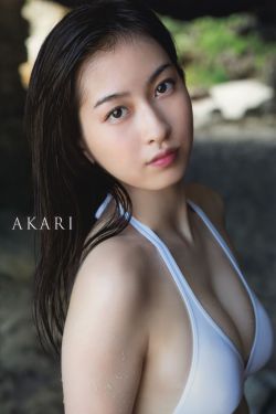 乱亲伦系列短篇100视频中文